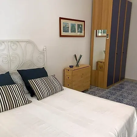 Vic E Vicariell Bed & Breakfast 3*
