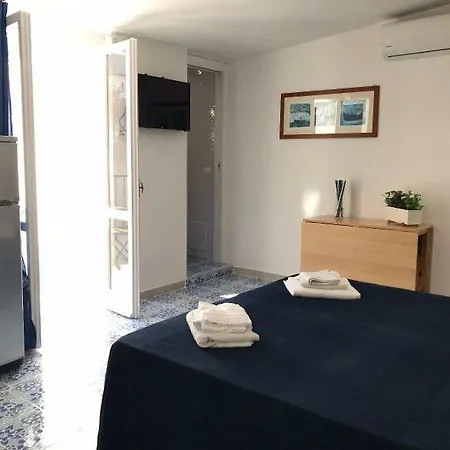 Vic E Vicariell Gaeta